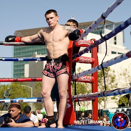 HOT FIGHTER.