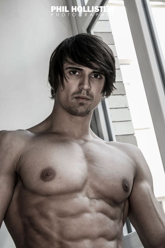MALE BODYBUILDERS WITH MEGA PECS: PAVEL.