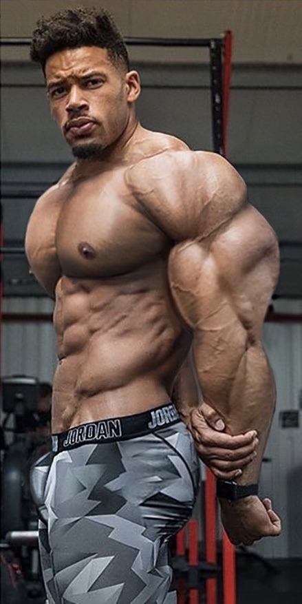ARRAN AROGUNDADE.