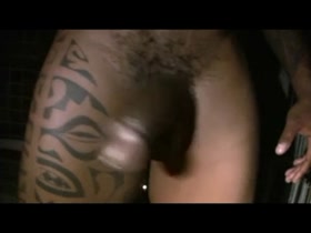 Thumb 12