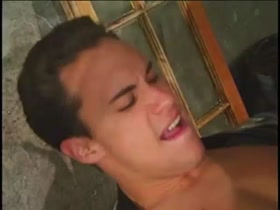 Thumb 16
