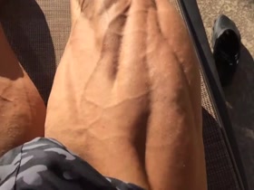 Thumb 8