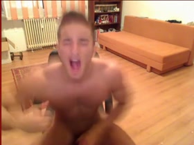 Thumb 16