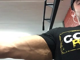 Thumb 11