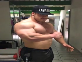 Thumb 10