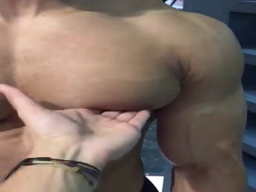 Thumb 4