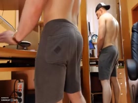Thumb 4