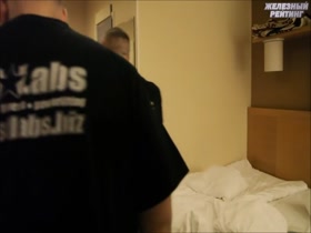 Thumb 1
