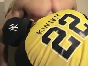 Thumb 4