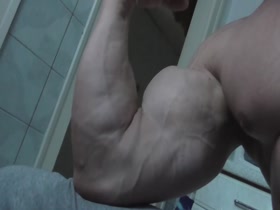 Thumb 7