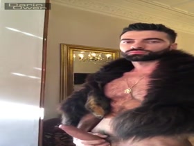 Thumb 16