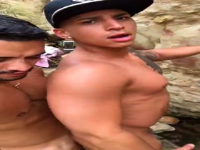 Thumb 12