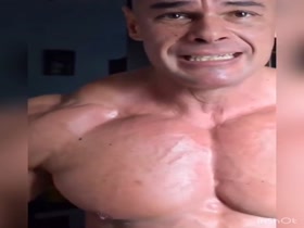 Thumb 16