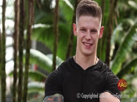 Thumb 9