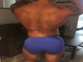 Thumb 12