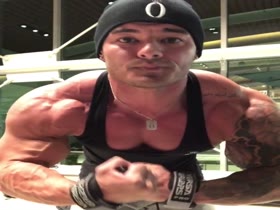 Thumb 11