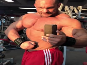 Thumb 16