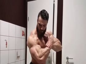Thumb 1