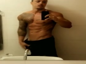 Thumb 4