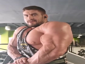 Thumb 11