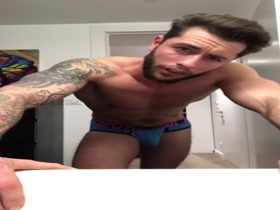Thumb 10