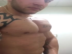 Thumb 16