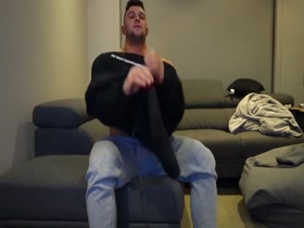 Thumb 4