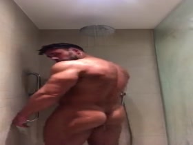 Thumb 16