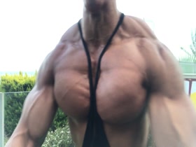 Thumb 11