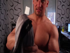 Thumb 12
