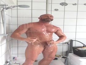 Thumb 11