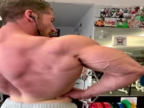 Thumb 17