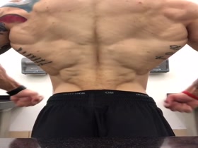 Thumb 12