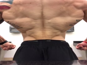 Thumb 16