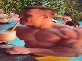 Thumb 11