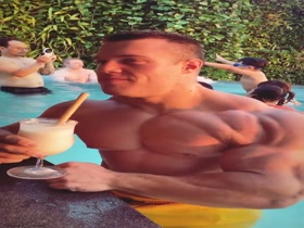 Thumb 12
