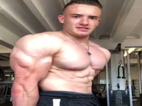 Thumb 11