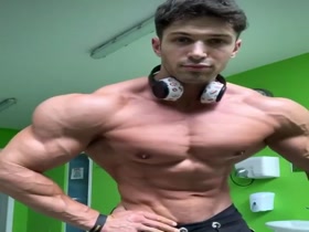 Thumb 12