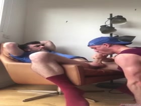 Thumb 16