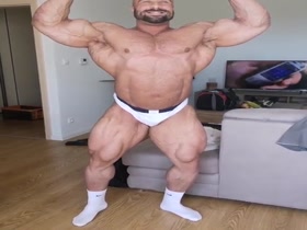 Thumb 4
