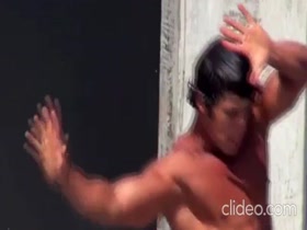 Thumb 11