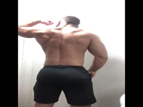 Thumb 16