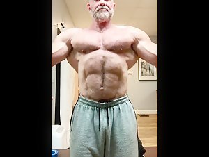 MuscleDaddy Thom Austin hairy flexing
