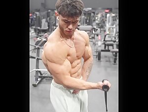 BicepSexPump