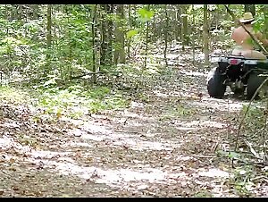 Huskular Hottie In Nature