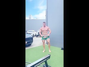 Bodybuilder Koben Moore (PERFECTION)