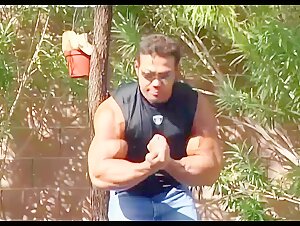 Charles Ray Arde GMV Bodybuilding Video (STINGER 🦂)