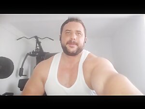 🔥Super sexy muscle daddy💛 beefymuscle.com