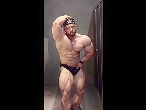 Bodybuilder Posing Practice