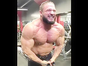 Who is this hot grunting muscled?